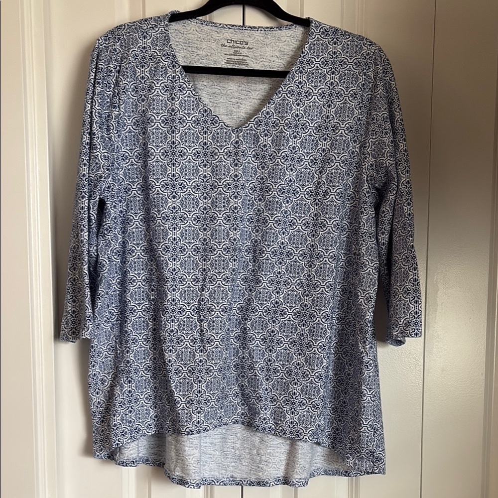 Chico's Blue Relaxed 3/4 Sleeve Blouse